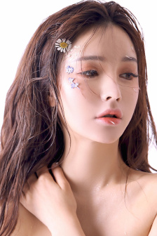 年轻的表妹